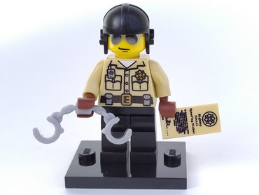 Lego, Minifigure, Collectible, Series 2, Traffic Cop, COL02-6